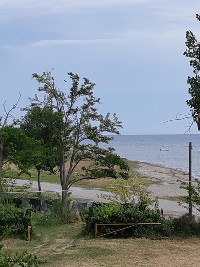 Sofia'S Pearl Beachfront Maisonette Nea Kallikrateia Екстер'єр фото