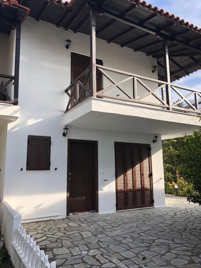 Sofia'S Pearl Beachfront Maisonette Nea Kallikrateia Екстер'єр фото