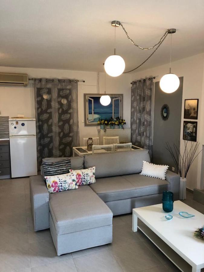 Sofia'S Pearl Beachfront Maisonette Nea Kallikrateia Екстер'єр фото